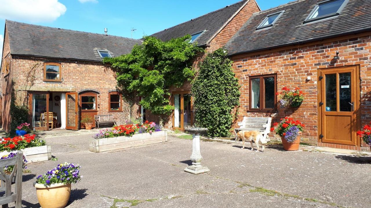 Highfields Farm B&B Stone  Eksteriør billede